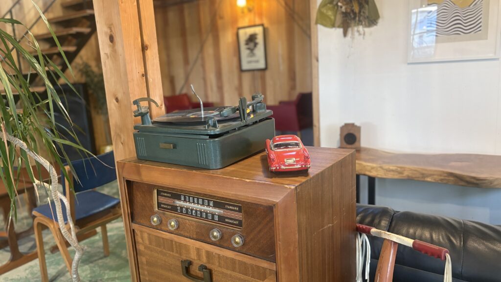 IETO COFFEE フリースペース（アンティークインテリア）